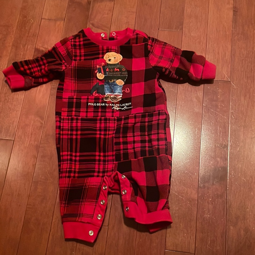 Polo bear Christmas edition